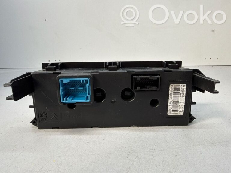 e7f098d632f3a97c22e8eb0ae3a015f3-ec7ef1de8a0057436adac35f882a1322_climate_control_unit