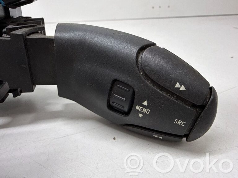 e90798f708068aef23a0c5157813625a-4c9938aa030b56dbd72ce85c916ace13_wiper_turn_signal_indicator_stalk_switch