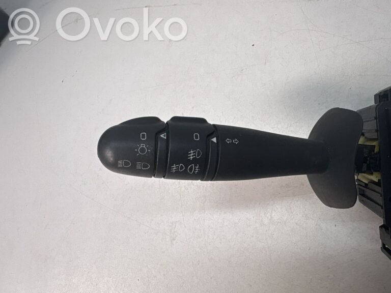 e925d831f1ade564c37b0a2cdc0f0580-db04aecdcd2daad4a5aff085bd401faf_wiper_control_stalk