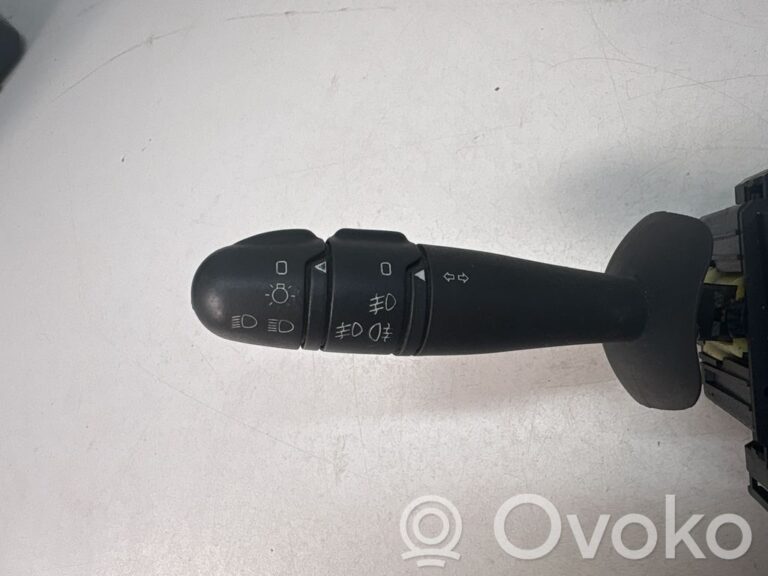 e925d831f1ade564c37b0a2cdc0f0580-db04aecdcd2daad4a5aff085bd401faf_wiper_control_stalk