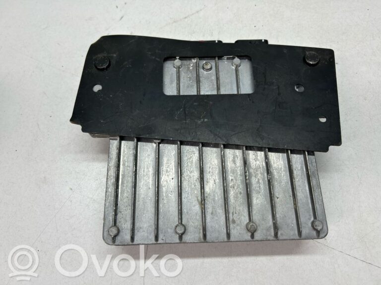 e990cdcff314b0e885e52e9169d4bb71-06cdccd66bed199c244c292ee807abbf_engine_control_unit_module