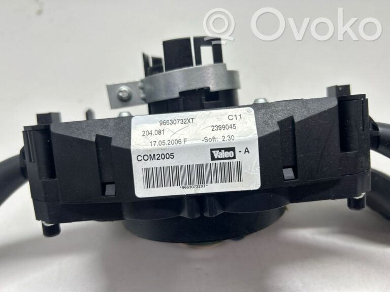 ea8b6eaf416efa9b8934ab67be8b8c6b-59515736dfe81a70c34ccdef46a5dd67_multifunctional_control_switch_knob