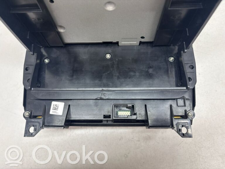 ec0f8117b2fa2b240909bef3b684ab30-9e997ff55392f2ce5727e7e3da6c5c2e_screen_display_small_screen