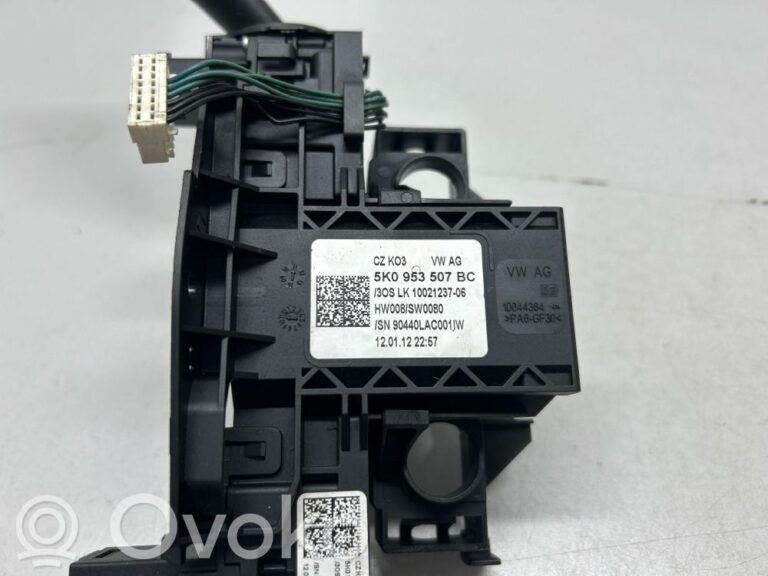 ec5f5da464174f0b39b905e39972e1f1-2b6d56db0dab6cf0283319eea942ca1b_wiper_turn_signal_indicator_stalk_switch