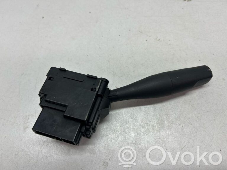 ec5f9574b7c083d49bd1dd521af88d1a-926568545d285e7cf50b322d802c5fd1_wiper_control_stalk