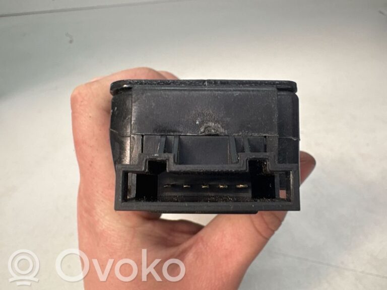 ecb99c9ad794800fcebdd181435b510c-d3e150dbbf68982cb7e1bb62d114044c_tailgate_trunk_boot_lift_motor