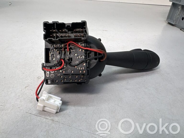ecef56ee29f4fde193909b254e2ec623-c8c7182c03aec46f0c6c191aece80065_wiper_control_stalk