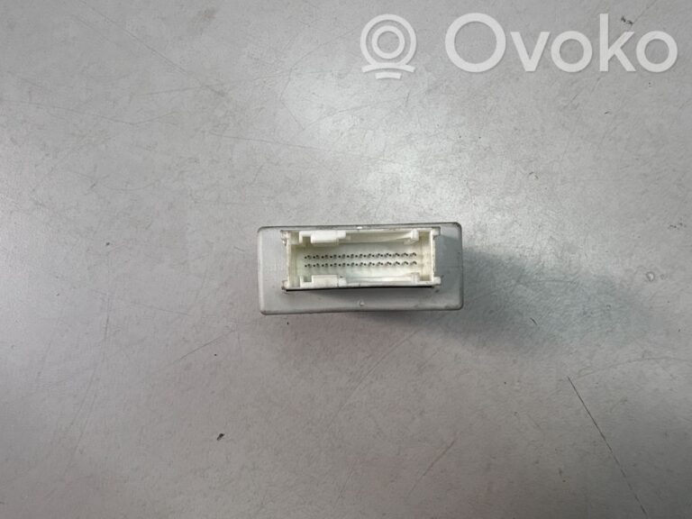 eeac2c947f9c2090d5163cc0205a2ca4-f0b3f13de7b5481b478ea6155aa65300_air_suspension_control_unit_module__rear_