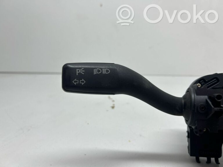 eeb9f976d227f507c86bf24f7d278f2f-b83239a100c43537243776c787b81706_wiper_turn_signal_indicator_stalk_switch