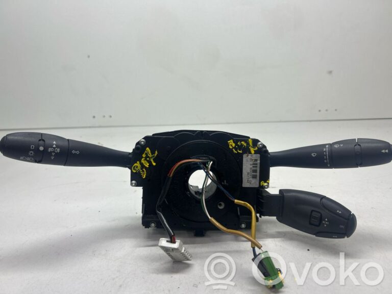 ef4f277de4f488ce7e94a0cf7f8951c9-401590c4eff36fd2f57343028862fb31_light_switch