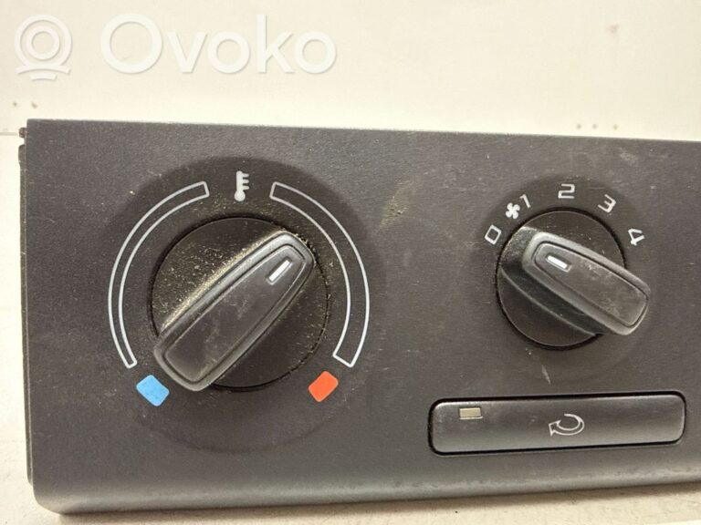 f1603713c4674fc6d3a146b556a8e54b-92d23af433ba4bc73473b9f858de3b96_climate_control_unit