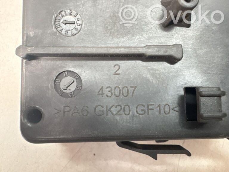 f1b52a607d48dd13e6023c9906c3d25d-89ba9fd9ff31cf5cca3a688ddd03add5_wiper_control_stalk