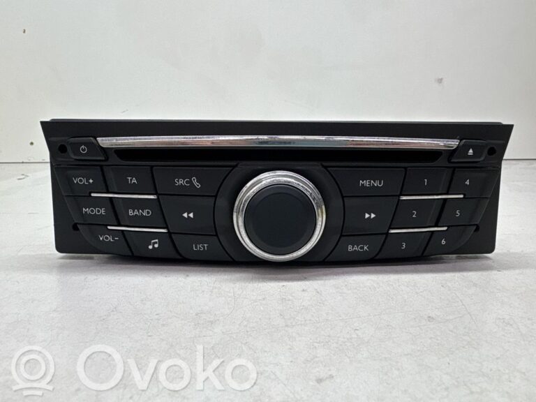 f1ebf0f26876a18ba1baa355af5d37c4-49d20bb7c956188126cad6ed69d08437_radio_cd_dvd_gps_head_unit