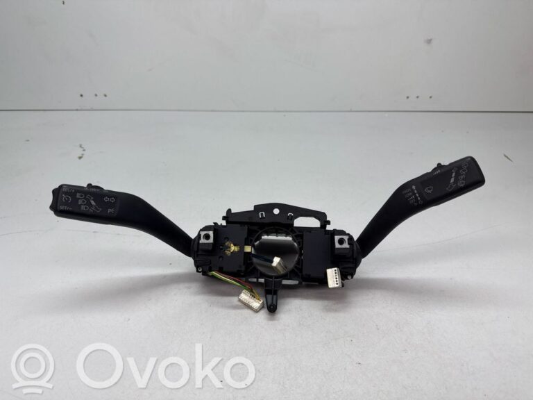 f203ad8eae298ddbbc0e3ff99916aeb1-cb669bcbb9c61bedf27026d55eddc326_wiper_turn_signal_indicator_stalk_switch