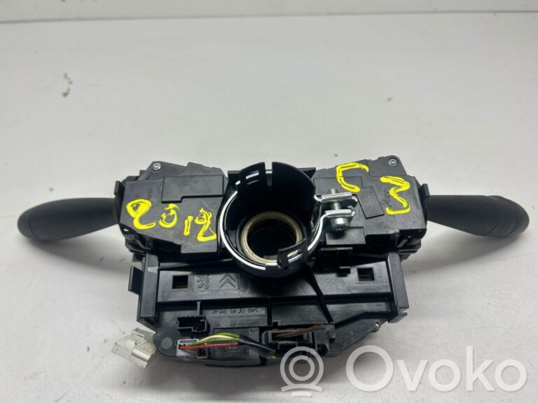 f2e66f3d124544bcf7f9874af65b99bb-5ecb89dc3fa7724466fd1664f1de60fe_light_switch