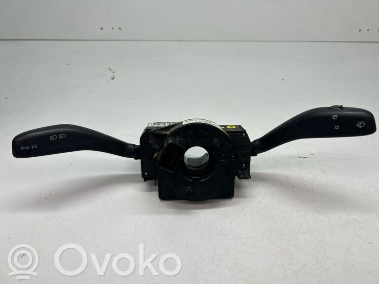 f31857df0e53107eb22ec563f9fe8940-4cd80e07f97cfe24d2b6e4c1e2ce71a2_wiper_turn_signal_indicator_stalk_switch