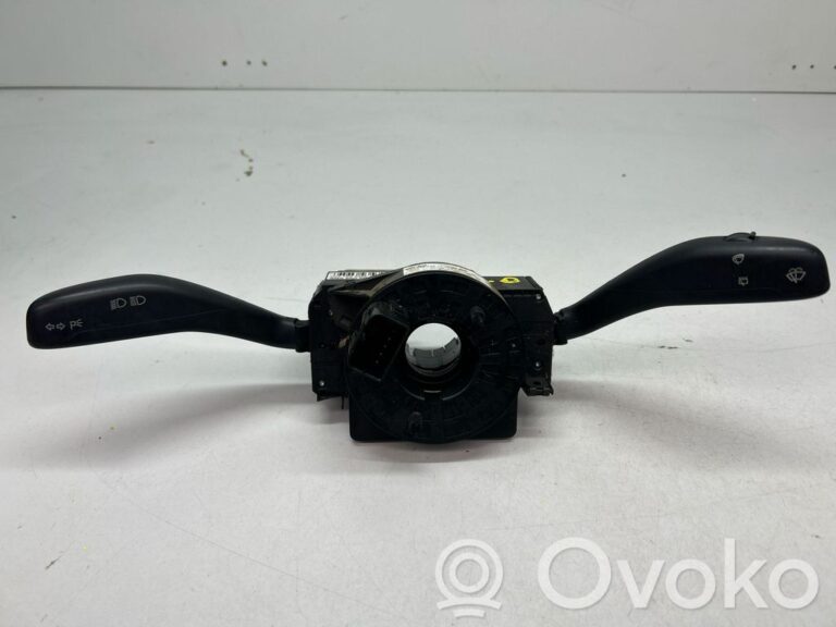 f31857df0e53107eb22ec563f9fe8940-4cd80e07f97cfe24d2b6e4c1e2ce71a2_wiper_turn_signal_indicator_stalk_switch