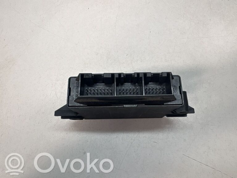 f3ec712eebdd1f14fccca9840a836b33-8ddecc92109af38db7d4d54c8e9fd3eb_parking_pdc_control_unit_module