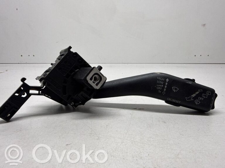 f421c59e1700848170fbdc649fa2ae5e-1c69e910a597d4a9dada20f4493271a9_wiper_control_stalk