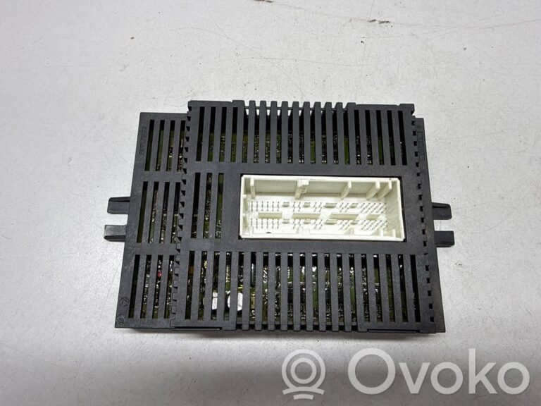 f48170ee43ec8e956519ecd8ec046411-841307b1218c91d0b7084805ccf3afd7_light_module_lcm