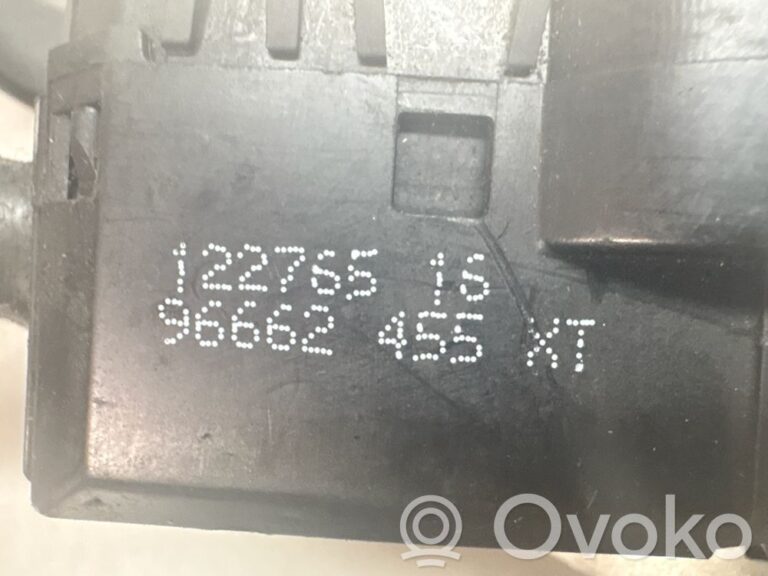 f52ed3210c913018f59822b9961fb32b-f03da01a420b656700481cce7ccece47_wiper_turn_signal_indicator_stalk_switch
