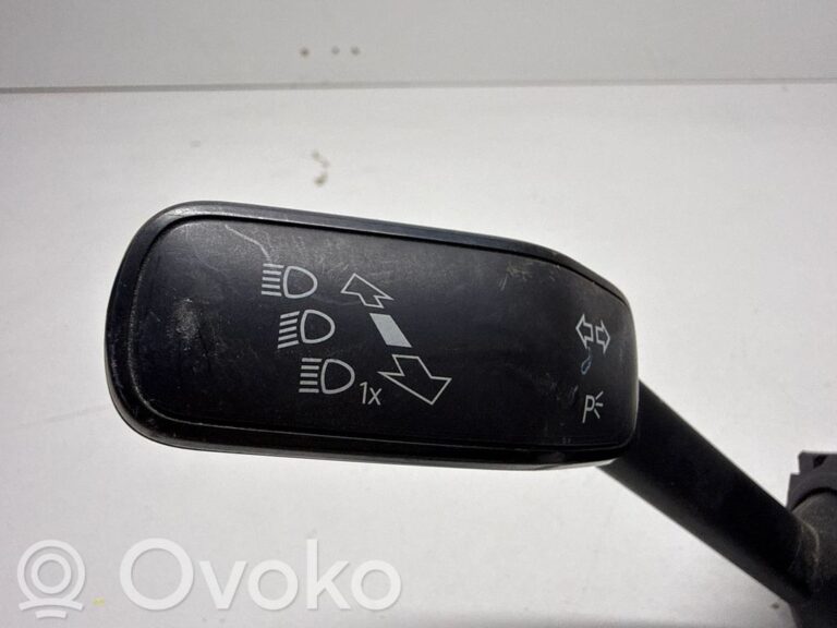 f6140f3c2f3b7fc9b9dabaad2165451c-e385c774593979c7a98d15137d68faeb_wiper_turn_signal_indicator_stalk_switch