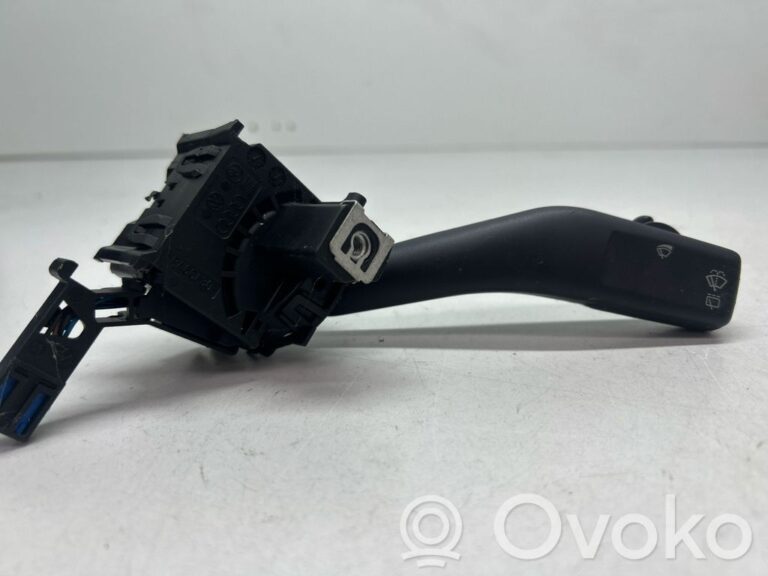 f790b9da9524e4cfb4704ad39b5c1b5d-387364b092c0e0305b310fc9048c8ded_wiper_control_stalk