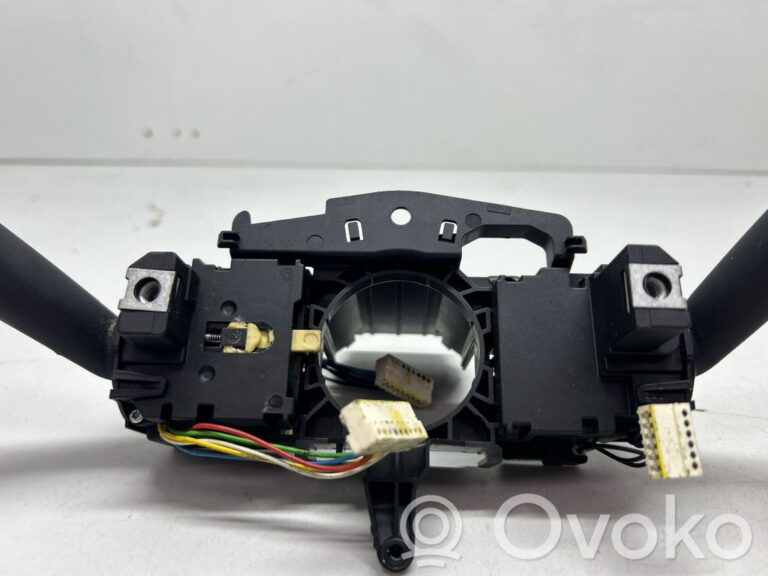 f7b26b2d86ad030535964933460b9d04-7ebedc7f26bf58ff9183ab3b08c8ccf7_wiper_turn_signal_indicator_stalk_switch