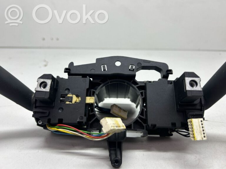 f7b26b2d86ad030535964933460b9d04-7ebedc7f26bf58ff9183ab3b08c8ccf7_wiper_turn_signal_indicator_stalk_switch
