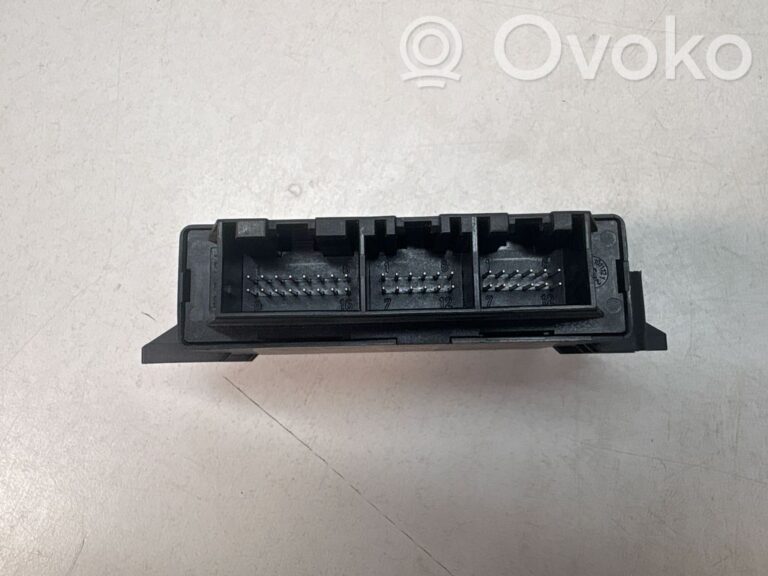 f7bd4bab7523bf0afd40bb0a4685c5ff-ce8847f09fbd71dd5d6e7ea72c5a97d5_parking_pdc_control_unit_module