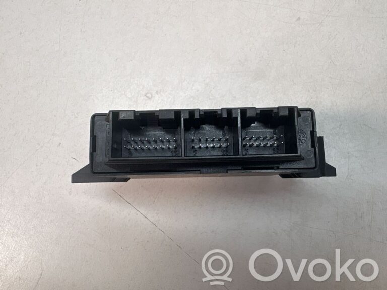 f7bd4bab7523bf0afd40bb0a4685c5ff-ce8847f09fbd71dd5d6e7ea72c5a97d5_parking_pdc_control_unit_module