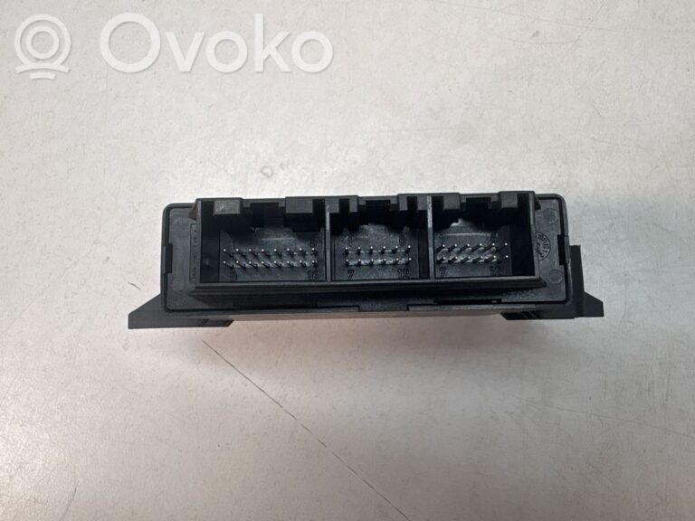 f7bd4bab7523bf0afd40bb0a4685c5ff-ce8847f09fbd71dd5d6e7ea72c5a97d5_parking_pdc_control_unit_module