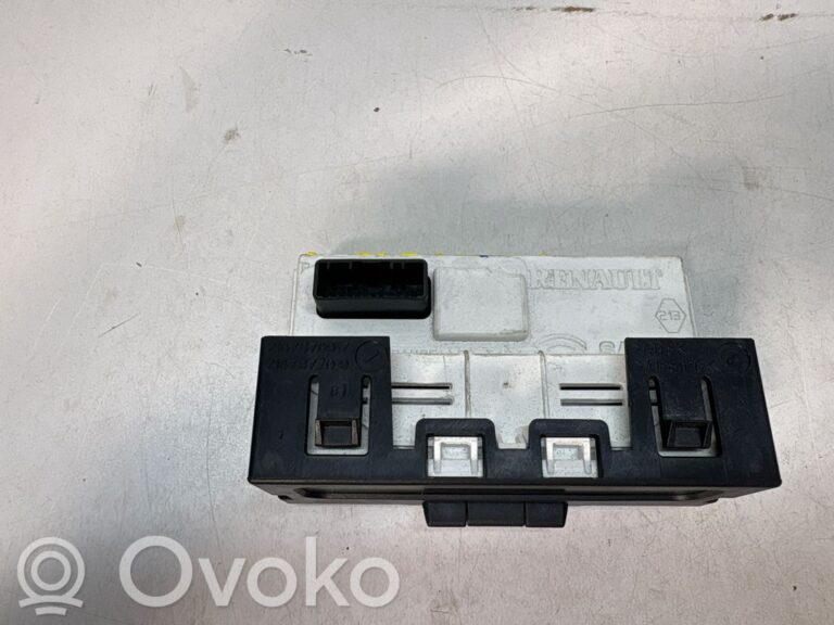 f861f8313883fc1df58ed50ab1cf0b98-de18d2ca01e0e406e2302675dc867ebe_screen_display_small_screen