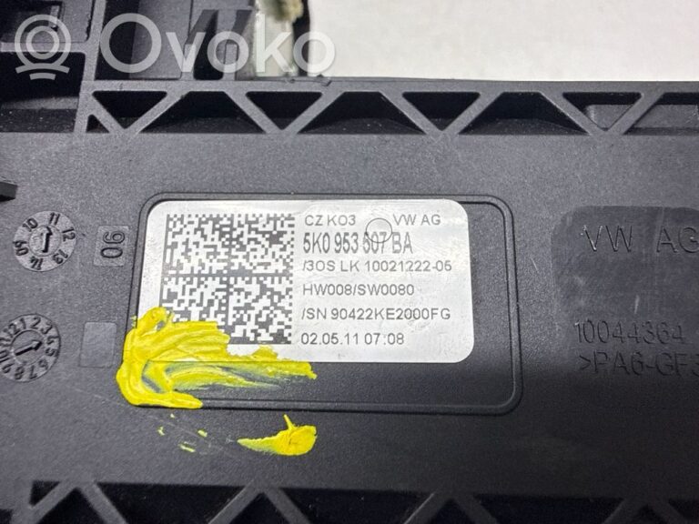 f9d55569cbf9922505aed861ac8a6214-a8d91521bc93f402eaac72df4bd5980c_wiper_turn_signal_indicator_stalk_switch