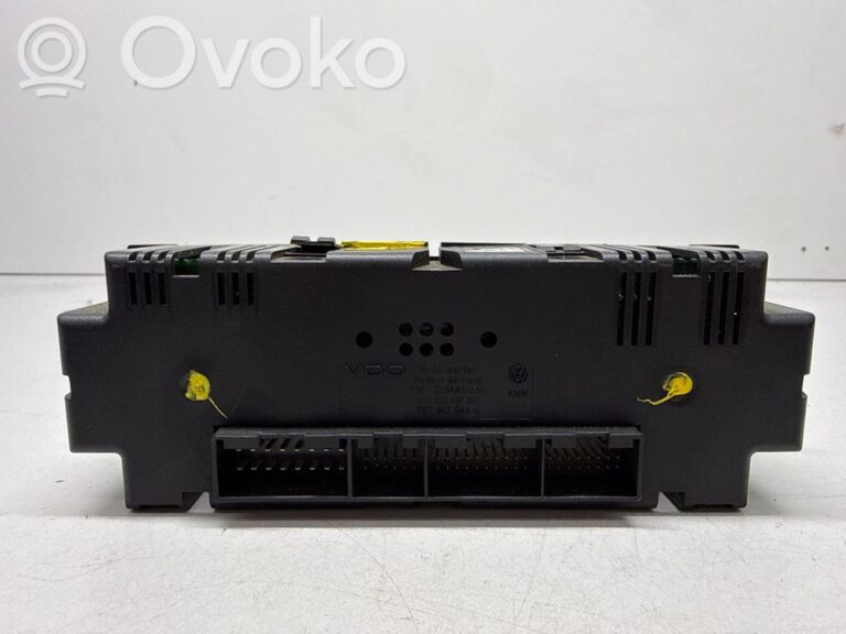 f9ecbdd2eafb013a802845d97fce98c4-e376c92a09311f791186d6667f1e7bbb_climate_control_unit