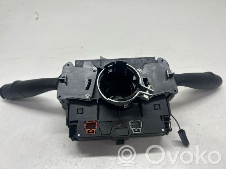 fe295d3947e224bc3ae4d5eca38138ef-9829a253cb25d5b0f826834991f89c52_wiper_turn_signal_indicator_stalk_switch