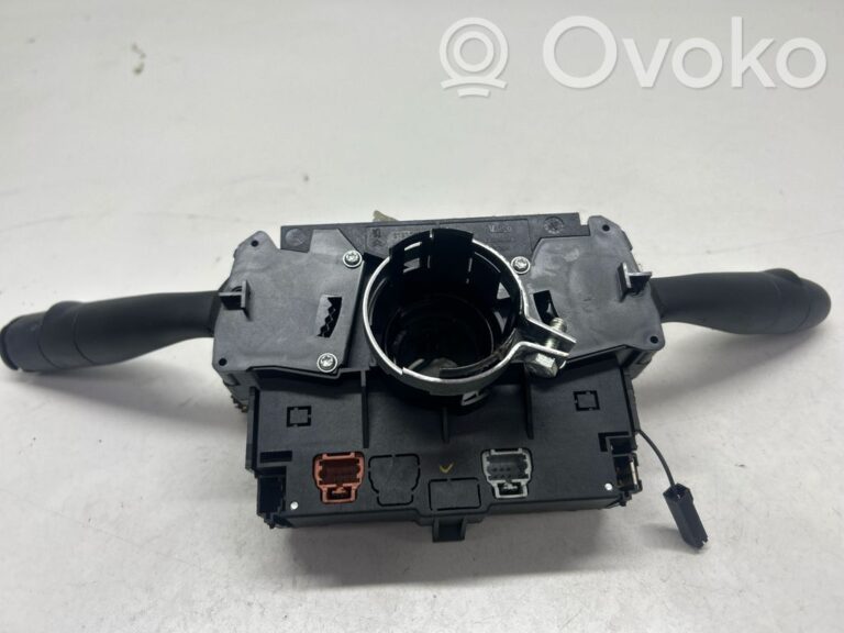 fe295d3947e224bc3ae4d5eca38138ef-9829a253cb25d5b0f826834991f89c52_wiper_turn_signal_indicator_stalk_switch