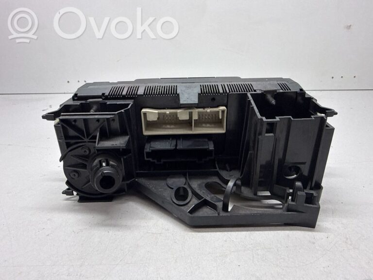 fe6df62654b5decb6d0ffdac228025b2-0a86d10f5dbd0286b34abdf32d6f2de1_climate_control_unit