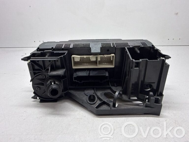 fe6df62654b5decb6d0ffdac228025b2-0a86d10f5dbd0286b34abdf32d6f2de1_climate_control_unit