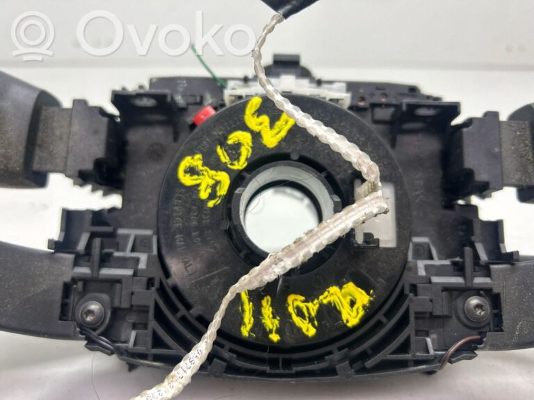 fecd8dc25cab1e4d2225ef8b0a1ebe2f-f97124d8b3eaea484e84521e963145ad_steering_wheel_buttons_switches