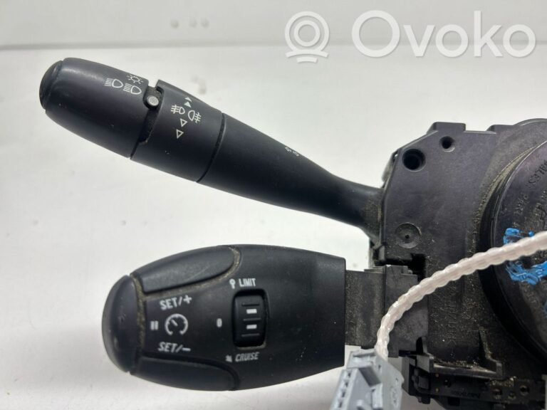 ff41feca242cc345d9c3a80e96e7dd90-54df3c203958cf468e09ce07a4aca139_wiper_turn_signal_indicator_stalk_switch