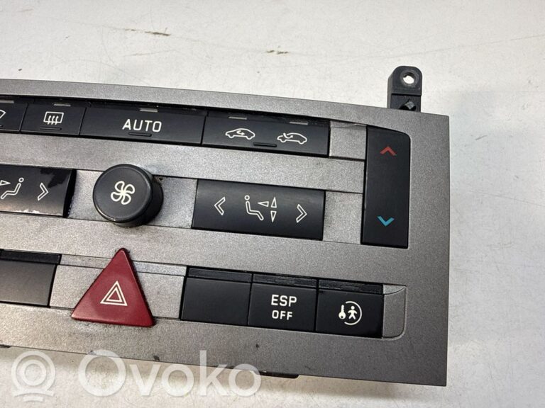 1b87b46547175869e8d61b812a1eb25d-fc0d03836e861e03fc18f45e1f1390d7_climate_control_unit