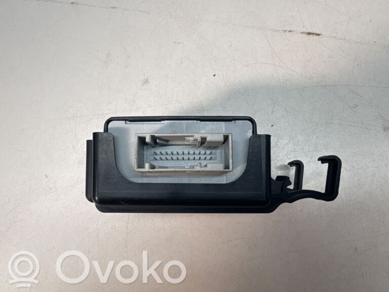 d29389e1faba44c9c4d0f1cc56f5b00f-570334db5d44db977b6030e709d477a1_light_module_lcm