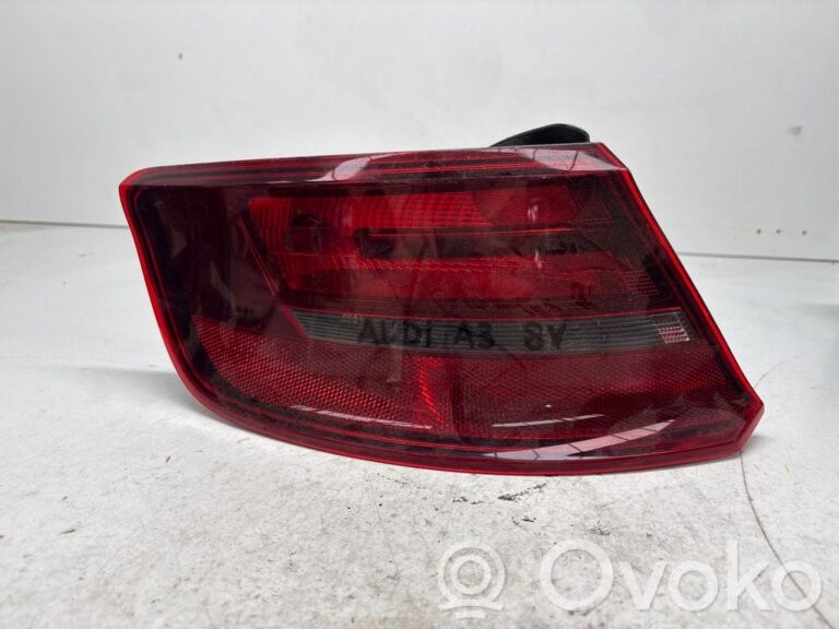 0018d1ef17b74f81d04328579050e06c-f04d8c3c91cdb2f688c133287c6dafba_rear_tail_lights