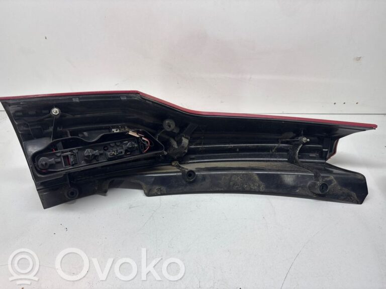 0088de8dc1a6e3f3795d5582d852f8cb-53c52eb7f77e3fc38bfc6d849b372125_rear_tail_lights