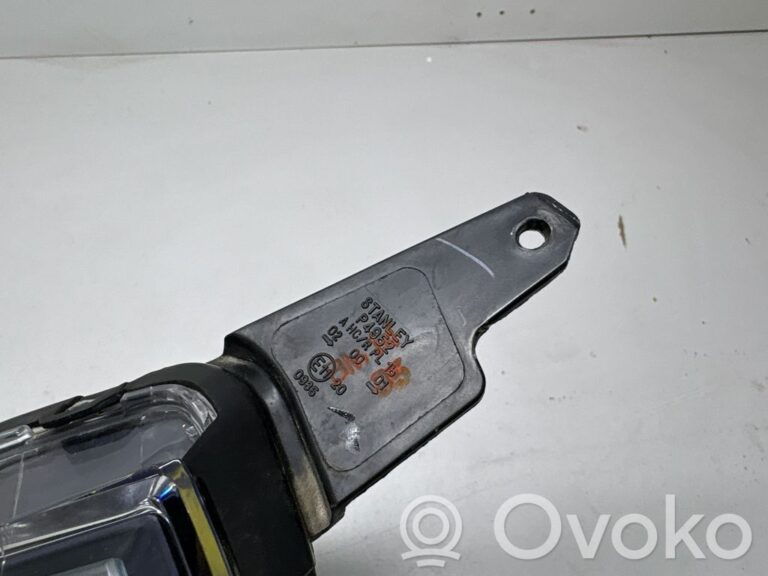 00b20cd585c8e668c1b17177daebeb9c-a7c82c96073d5b80e1faa2d2c137d549_headlight_headlamp