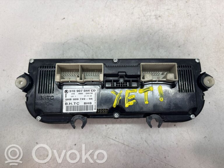 00da373b32f3fc1eb3e4f62cd0cdbd89-030585b5b9e9bd959be7dfb2f2df6e19_climate_control_unit