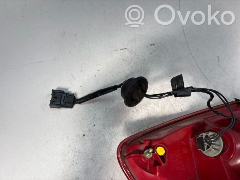 016544488b05434d1800e1d98cafef03-0753204208c62e5224fe694b0ad40336_rear_tail_lights