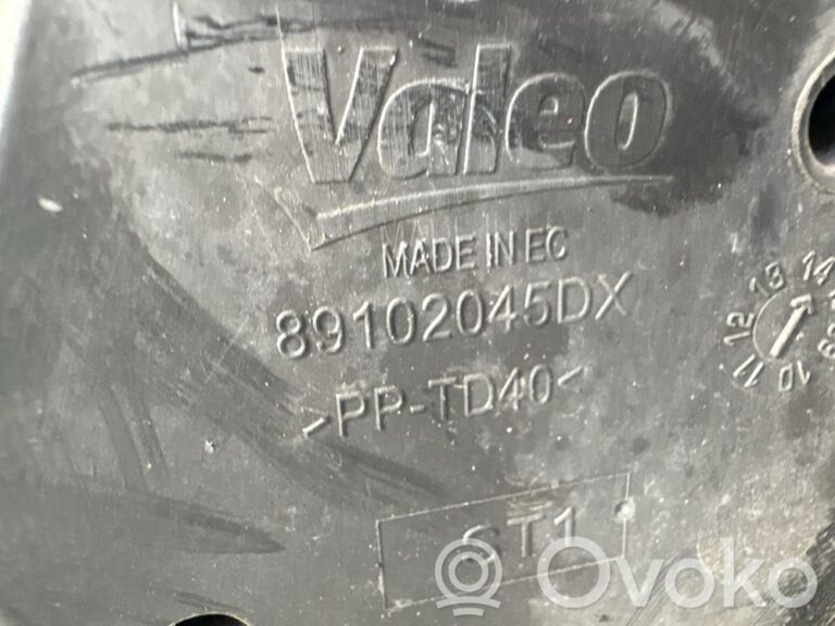 040360e8f26cbc2afdd08f9ed5eaae26-5f7057706a30618eda3180c759a775e1_headlight_headlamp