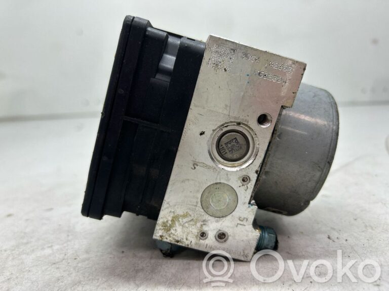 0494824d39f9efbb6bc705b15797f2c6-a4b8d44b6a217a80e9b6d4f3a7982480_engine_control_unit_module